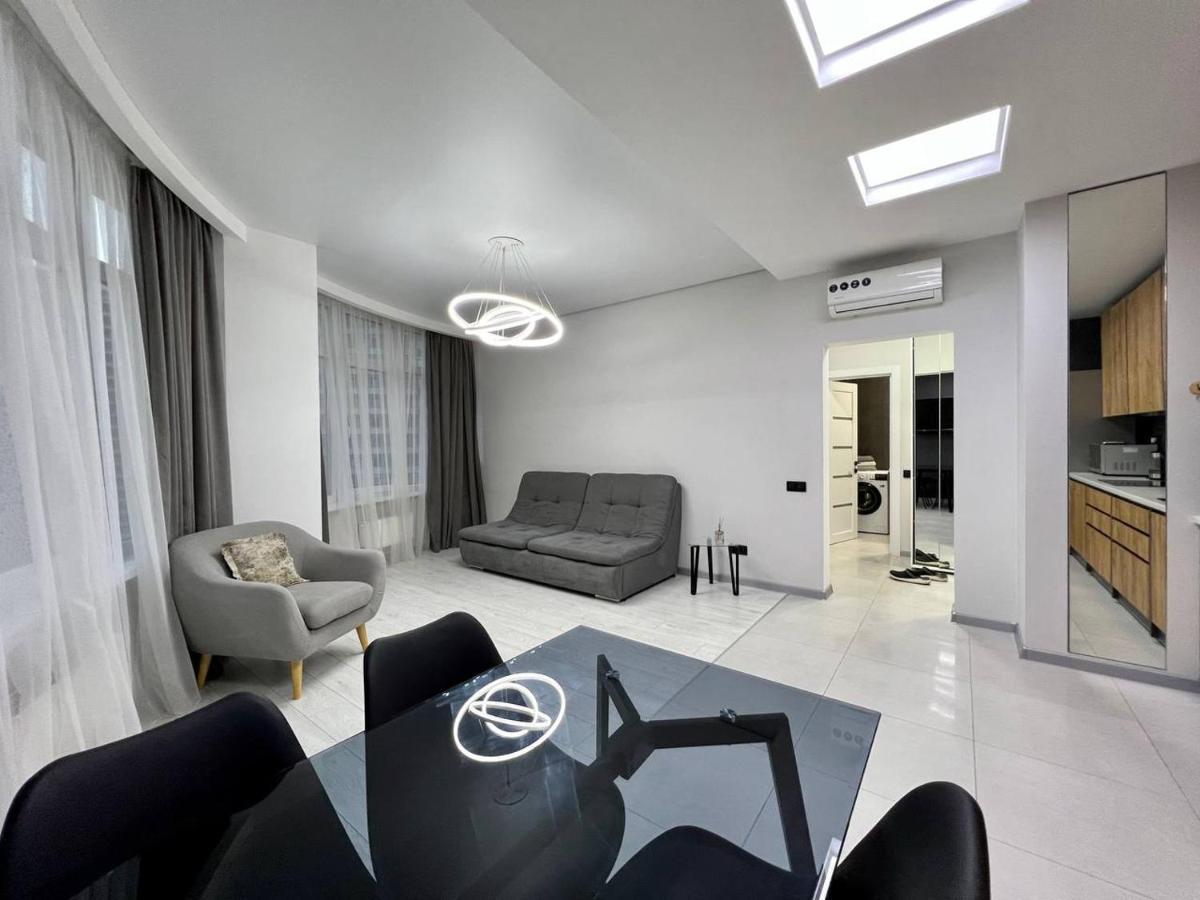 44 Pearl Stylish 1-Bedroom Apartment Odessa Eksteriør bilde